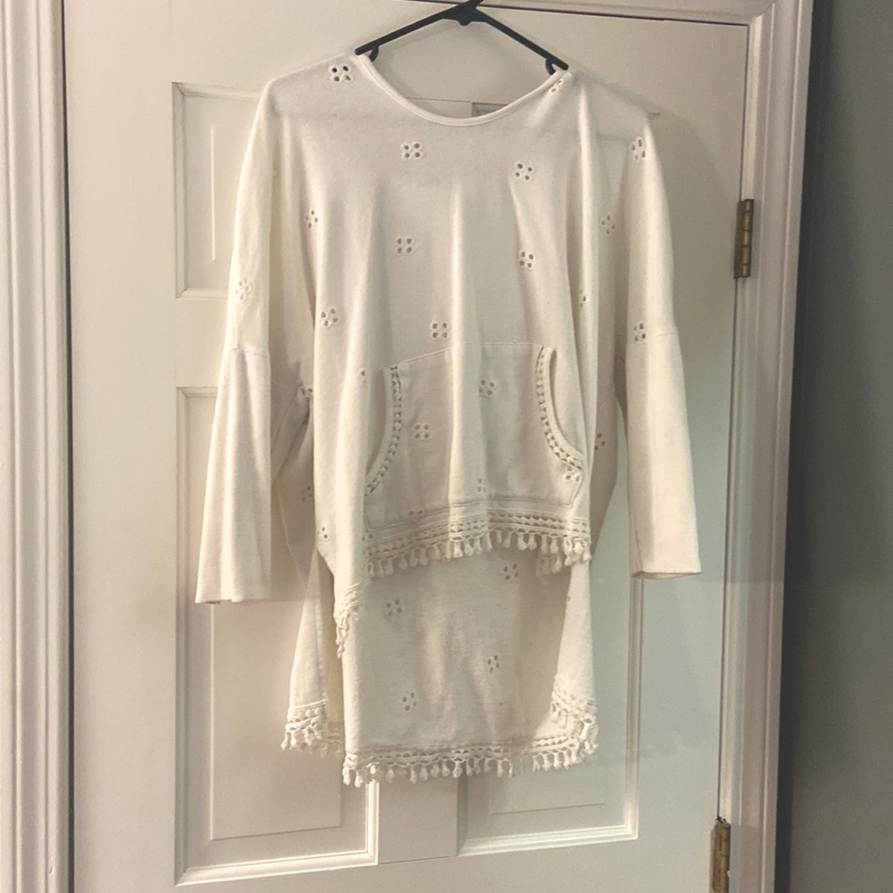 Anthropologie White sweatshirt- beautiful piece!